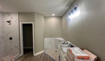 1104 Duke Dr, Bauxite, AR 72011