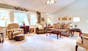 1 Bacton Ln, Bella Vista, AR 72714