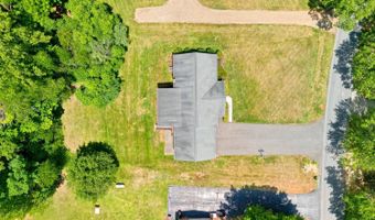 419 Holly Hills Dr, Altavista, VA 24517