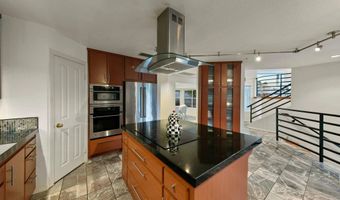 10164 Vivera Dr, La Mesa, CA 91941