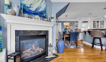 21 W Magnolia Ave, Beach Haven, NJ 08008
