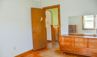 499 W River Rd, Augusta, ME 04330