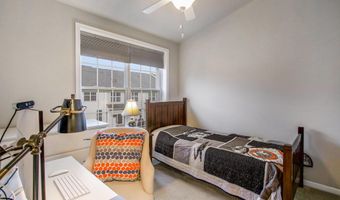 2765 Ashcombe Dr, Ann Arbor, MI 48105