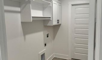 4301 Pawhuska St, Bentonville, AR 72713
