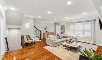 47 White Oak Ln, Aberdeen, NJ 07747