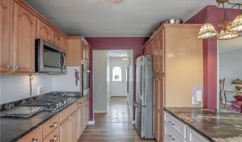 2077 Daniels Ave, Akron, OH 44312
