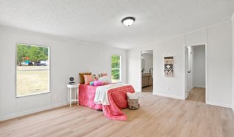 175 Meadowview Ln, Axton, VA 24054