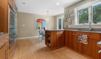 99 Birkdale Rd, Bedford, NH 03110