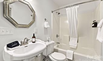27 29 & 31 A/B Brown Rd, Asheville, NC 28806