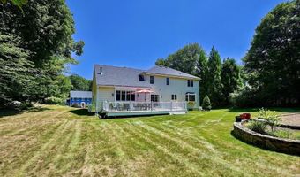 8 Pilgrim Rd, Ashland, MA 01721