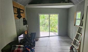 173 Hogan Pond Ln, Ball Ground, GA 30107