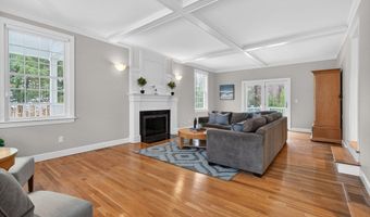 3 Seten Cir, Andover, MA 01810