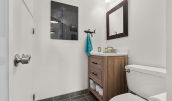 188 HALE St 7D, Hilo, HI 96720