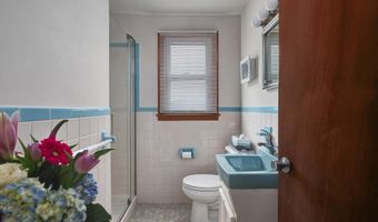 2006 CENTRAL Ave, Barnegat Light, NJ 08006