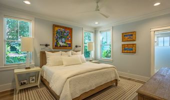 19 11th St, Apalachicola, FL 32320