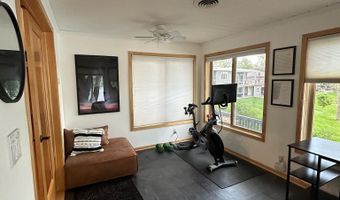 529 W Park Ln, Albert Lea, MN 56007