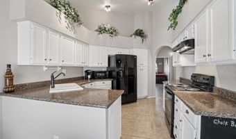 10729 W LAURELWOOD Ln, Avondale, AZ 85392