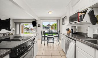 7202 Harbor Dr, Algonac, MI 48001