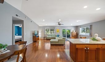 214 Kauhaa St, Kihei, HI 96753