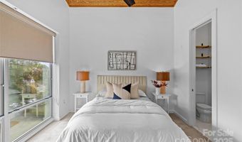 2116 Mcclintock Rd 232, Charlotte, NC 28205