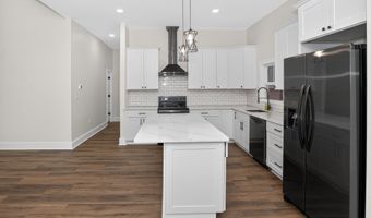 166 Midway Rd, Barnesville, GA 30204