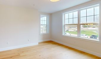 4 Longview Dr 204, Atkinson, NH 03811