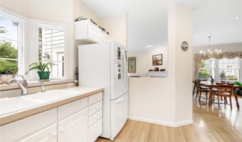 200 Wickford Point Rd, North Kingstown, RI 02852