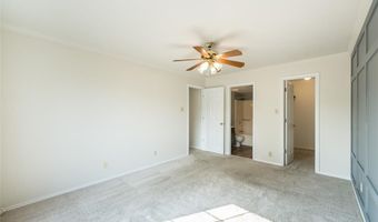 1445 Whispering Creek Dr E, Ballwin, MO 63021