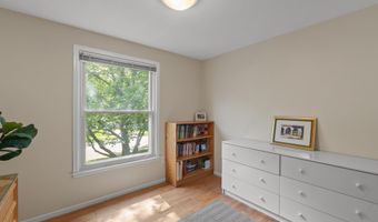 3204 Farmbrook Ct, Ann Arbor, MI 48108