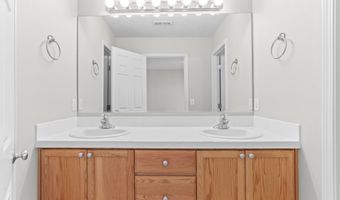2345 NW OAK KNOLL Pl, Beaverton, OR 97006