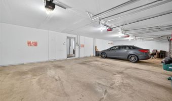 1315 Holgate Dr B, Ballwin, MO 63021