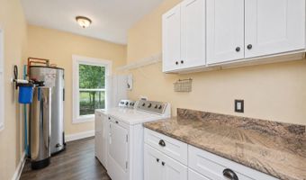 1827 Waterway Dr, Baker, FL 32531