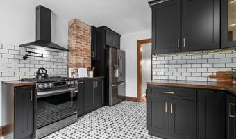 424 E BREWSTER St, Appleton, WI 54911