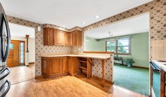 27 Lynn Lea St, Amherst, NY 14221
