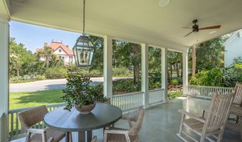 19 11th St, Apalachicola, FL 32320