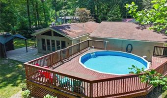 7430 Whitewood Dr, Ashtabula, OH 44004