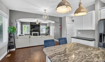 1734 S 11th St, Adel, IA 50003