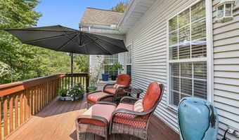 660 Elmwood Pt, Aurora, OH 44202