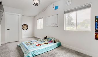 102 SE 3RD St, Battle Ground, WA 98604