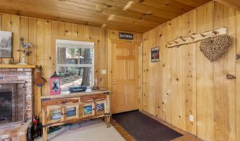 2534 Middle Dr, Arnold, CA 95223