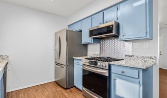 904 SE 4th St, Bentonville, AR 72712