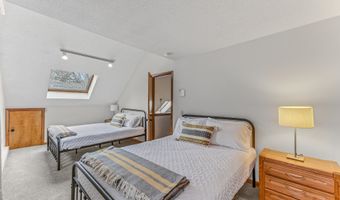 62 Isaax Fox Dr, Campton, NH 03223