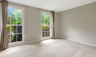 8302 NIGHTINGALE Ct, Annandale, VA 22003