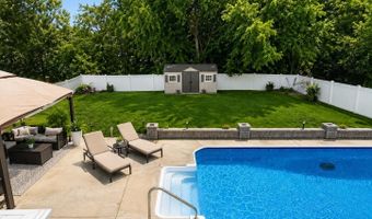 12 Jamie Ct, Barnegat, NJ 08005