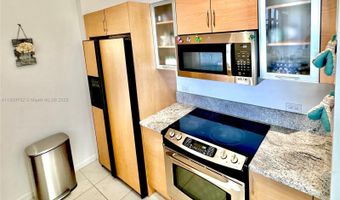 2775 NE 187th St PH13, Aventura, FL 33180