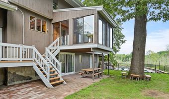 292 Berlin Rd, Bolton, MA 01740