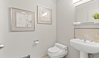 5557 N Territorial Rd, Ann Arbor, MI 48105