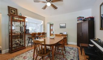 8 Lawrence St, Cumberland, RI 02864