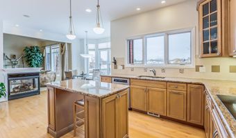 5401 Pinnacle Ct, Ann Arbor, MI 48108