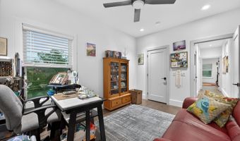 810 Spyglass Hill Dr, Bedford, IN 47421